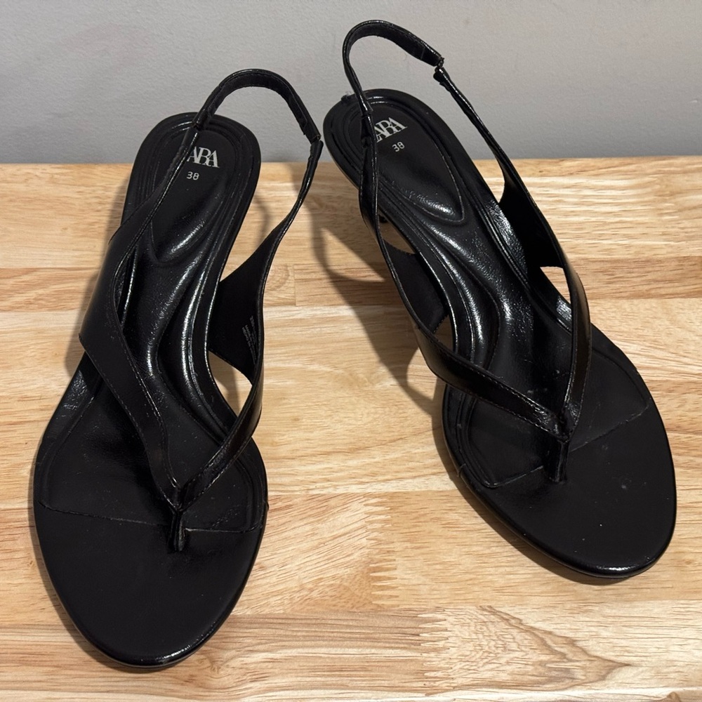 Zara Black Wedge Sandals Sleek Slingback Design